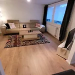 Apartamento Omi's Nest, Fuer Klein Und Gross