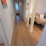 Omi's Nest, Fuer Klein Und Gross Apartamento *