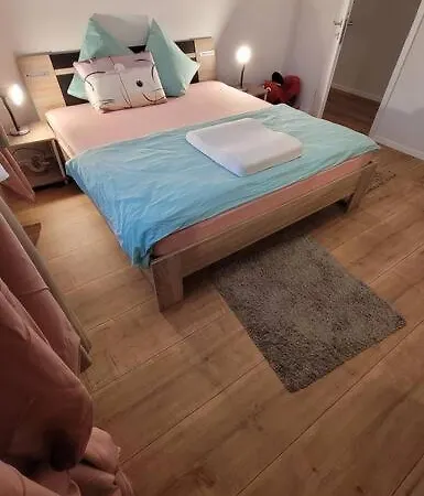 Omi's Nest, Fuer Klein Und Gross Lejlighed