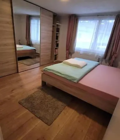 Apartamento Omi's Nest, Fuer Klein Und Gross *