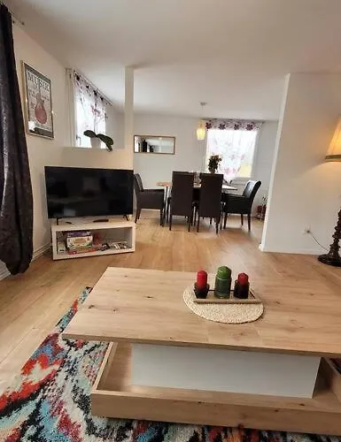 Omi's Nest, Fuer Klein Und Gross Appartement