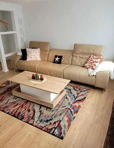 Omi's Nest, Fuer Klein Und Gross *