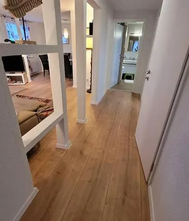 Omi's Nest, Fuer Klein Und Gross *